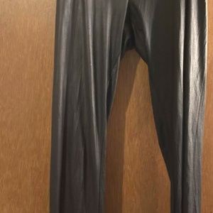 Betsey Johnson liquid leather leggings, M